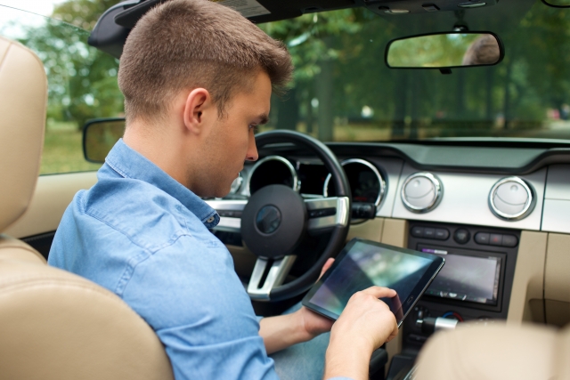 海外旅行に便利な【配車サービス】の4つのメリット!「Uber」と