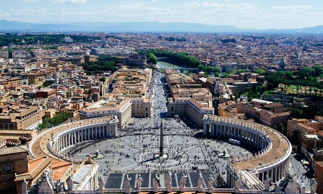 大行列ができるイタリアの人気観光地で並ばずに入場する方法！